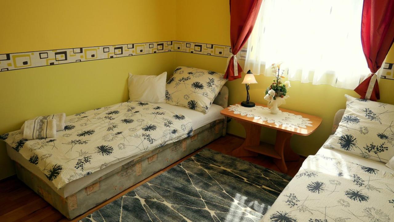 Papp Apartmanhaz 沃尼奥尔茨沃什海吉 外观 照片